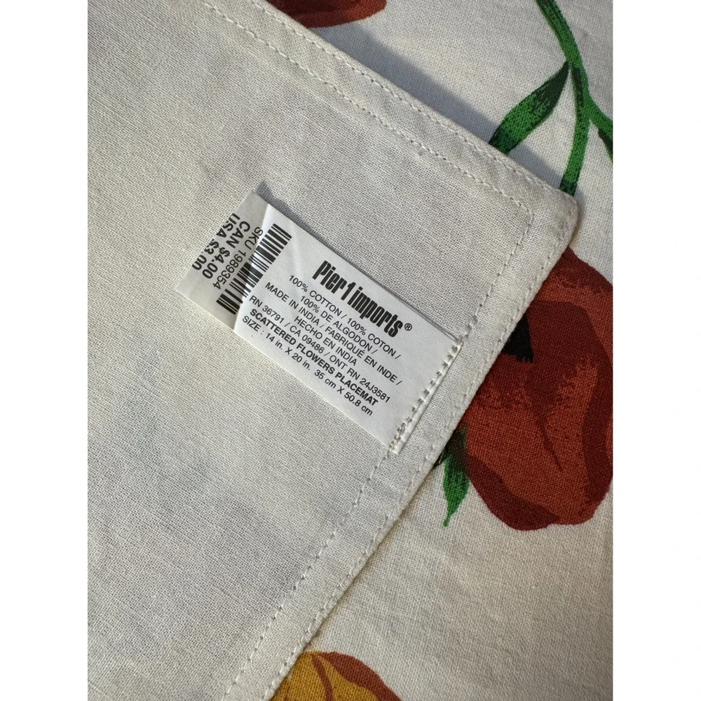 Pier 1 Imports 8 Placemats Home 14x20 Cream Red Scattered Poppi Floral Cotton